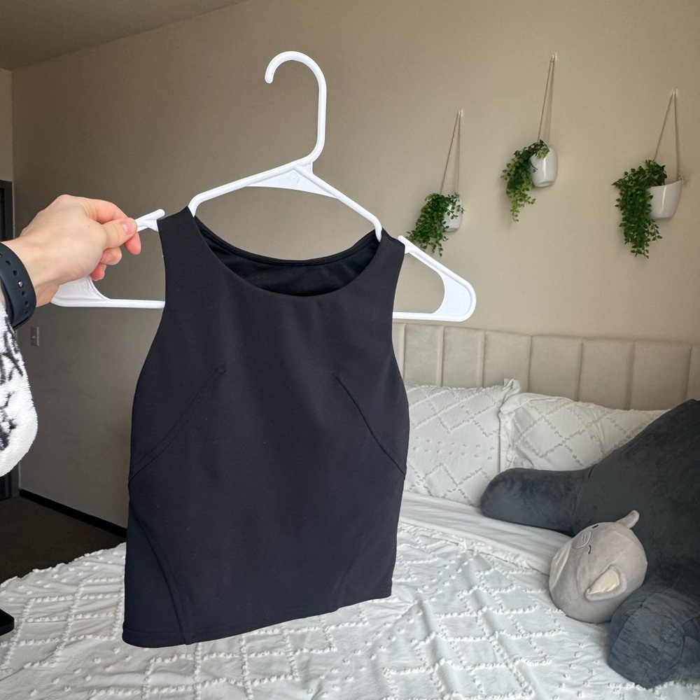 🖤Lululemon High-Neck Sleeveless Tank